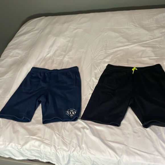 2 pair Vans athletic shorts - Picture 2 of 11
